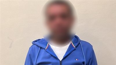 فيديو صادم.. شاب يعتدي على والدته والشرطة تضبطه في الدقهلية
