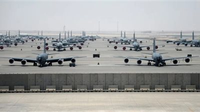 بعد أمريكا.. بريطانيا تسحب عسكريين من قاعدة جوية في قطر