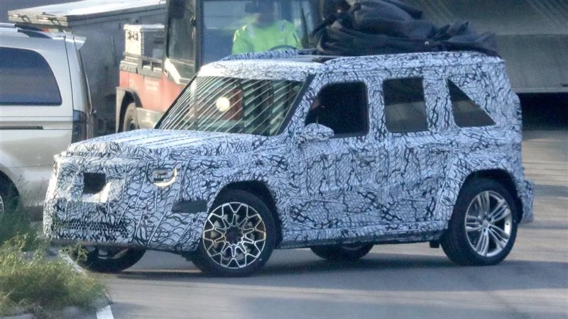 SUV أسطورية بنكهة كهربائية.. مرسيدس تستعد لإطلاق Baby G 
