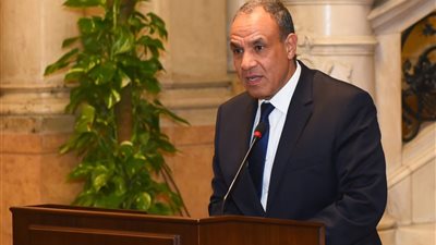 «الخارجية» تحتفي بالسفراء المتقاعدين تقديرا لمسيرتهم الدبلوماسية الوطنية