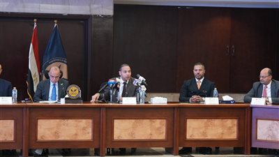 7 شركات تتنافس بعد منح أول رخصة لعقود المشتقات المصرية