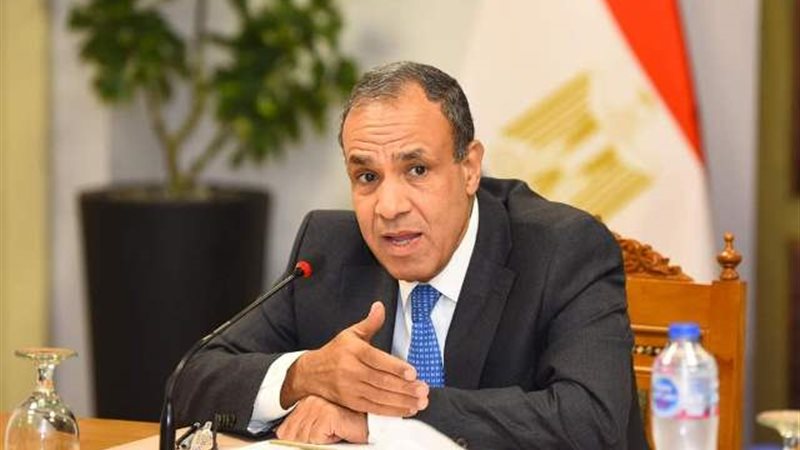  الدكتور بدر عبد العاطي