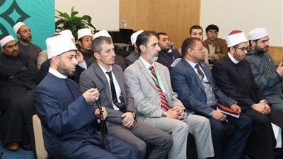 في الجلسة الرابعة لمؤتمر الأوقاف: المهن أساس حياة المجتمعات والعمل عبادة