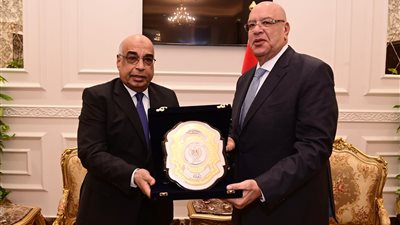 رئيس النواب ووزير العدل يؤكدان أهمية التنسيق بين التشريع وتنفيذ القانون