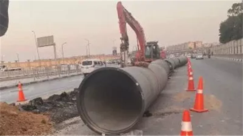 محور الشهيد لتنفيذ إصلاح خط مياه بالقاهرة