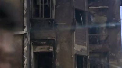 حريق ضخم يلتهم مطعما أسفل عقار سكني في سكة الوايلي بالقاهرة