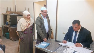 مدير القوى العاملة بقنا يفاجئ مكتب تفتيش وتشغيل نقادة