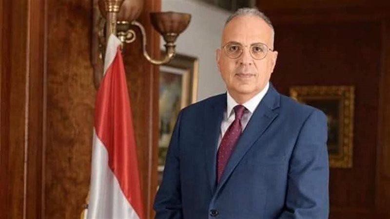 وزير الموارد المائية والري