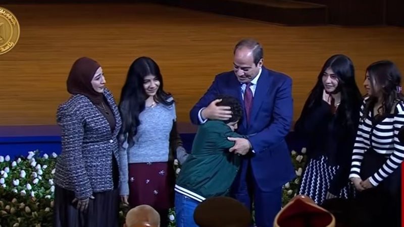  ابن الشهيد علي هلال والرئيس السيسي في عيد الشرطة الـ74