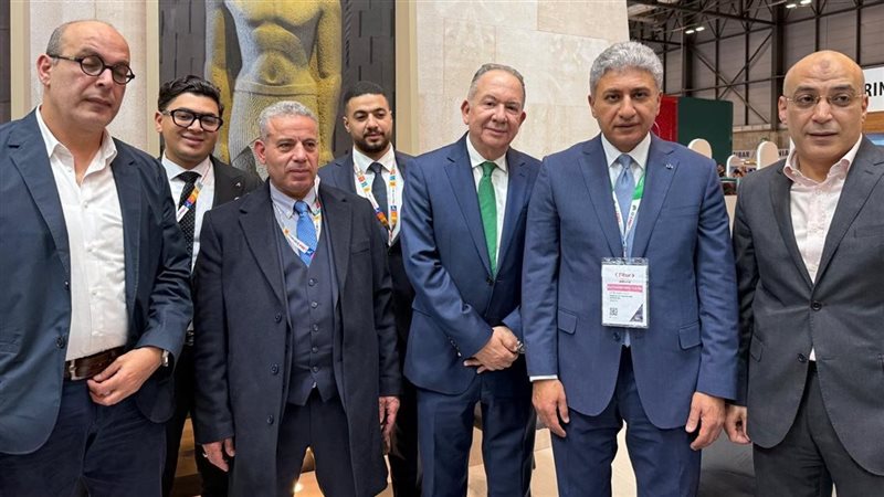 ايهاب عبدالعال مع الوزير