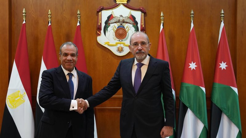 وزير الخارجية ونظيره الأردني