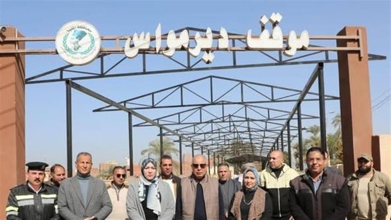 جانب من جولة المحافظ 