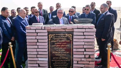 وضع حجر الأساس لمصنع «إندستريال هاوس» بالجبس في وادي التكنولوجيا بالإسماعيلية 