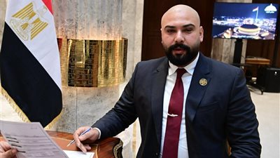  نائب يقترح ضوابط لاستخدام الأطفال للهواتف والسوشيال ميديا وإمكانية تشريع لحماية النشء