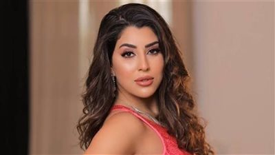 آيتن عامر تثير الجدل على السوشيال ميديا بصور من داخل 