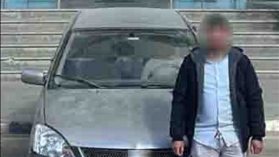 لاختصار الطريق.. ضبط قائد سيارة ملاكي لسيره عكس الاتجاه بالجيزة