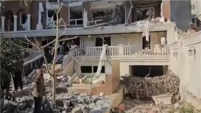  دمر طابقين بالكامل.. انفجار يهز مبنى سكني بإيران والسبب غامض
