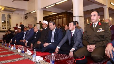 بالتواشيح والأدعية.. محافظ دمياط يشهد الاحتفال بليلة النصف من شعبان