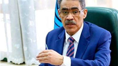 بين وزير الإعلام ووزير الدولة للإعلام.. أين الخط الفاصل؟