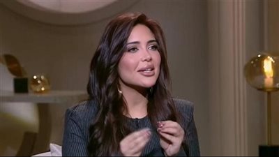 ابنة يوسف شعبان: كان نفسي أمثل مع والدي وبدأت في الخليج للهروب من المقارنات