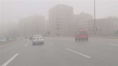 شبورة مائية تحذيرية على الطرق حتى الأحد.. 