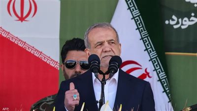 بزشكيان يكلف عراقجي تمثيل طهران في 