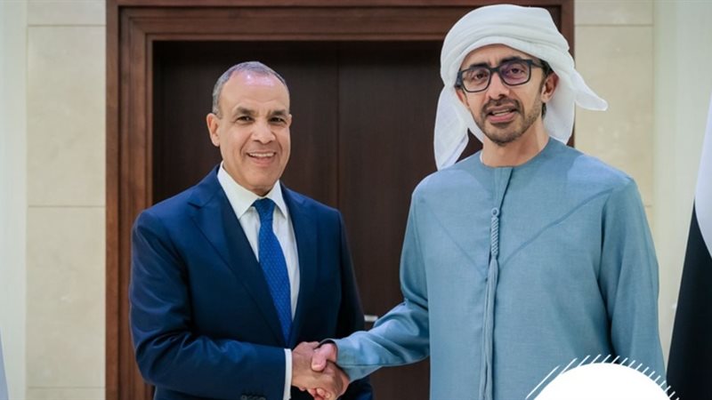 وزير الخارجية مع نظيره الإماراتي 