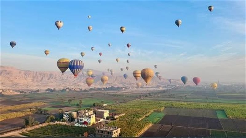 البالون الطائر 