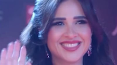 «شو هالصريخ؟».. ناقدة لبنانية تهاجم أداء ياسمين عبدالعزيز في وننسى اللي كان