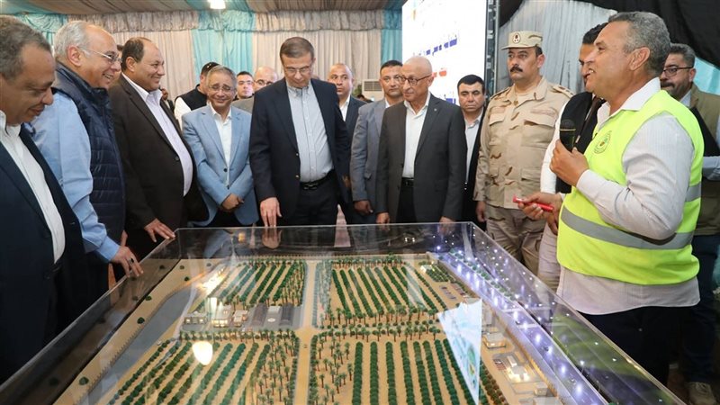 وزير الزراعة بالشيخ زويد 