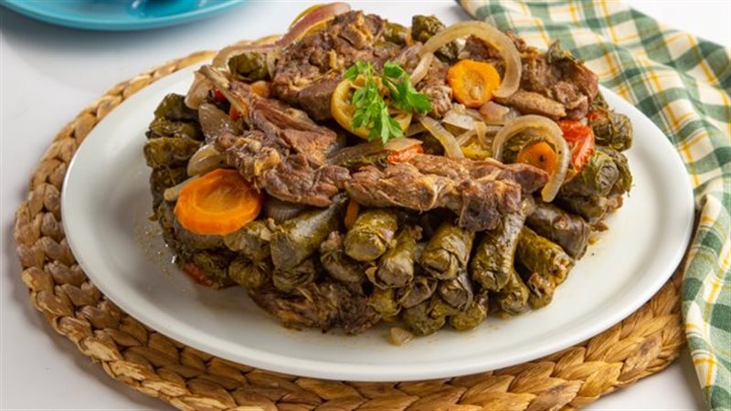 محشي ورق العنب بالريش الضاني