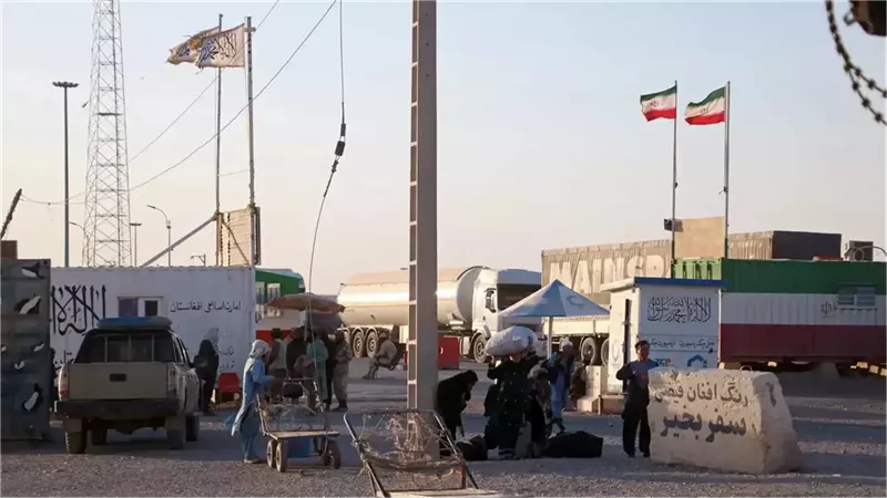 الحدود الإيرانية الأفغانية