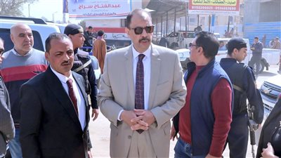 محافظ سوهاج: الدولة حريصة على توفير السلع بأسعار مناسبة بمعارض 