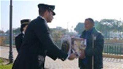 وزارة الداخلية توجه قوافل إنسانية للمحتاجين احتفالاً بعيد الشرطة وقرب رمضان