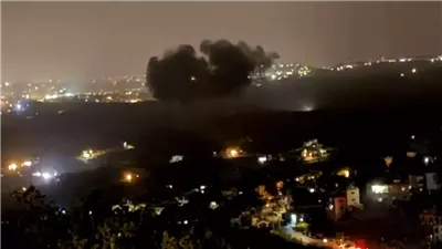 غارات جوية لإسرائيل تشعل جنوب لبنان.. والجيش يستهدف بنى تحتية لـحزب الله