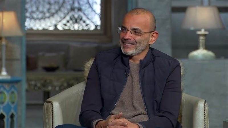 أيمن بهجت قمر