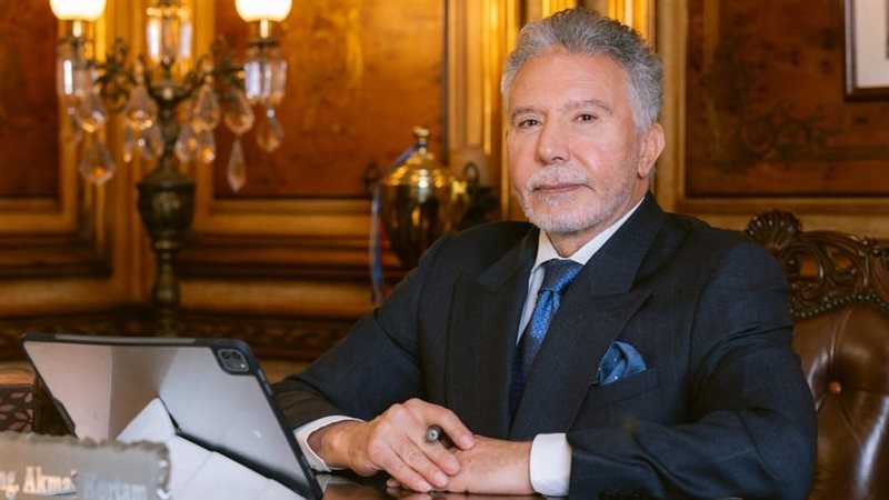 أكمل قرطام ، رئيس حزب المحافظين