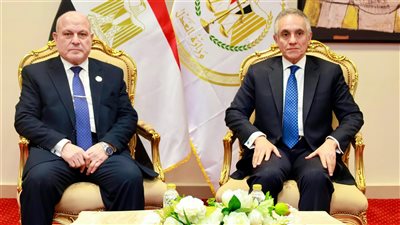 رئيس النيابة الإدارية يهنئ وزير العدل ويؤكد استمرار التعاون لدعم سيادة القانون