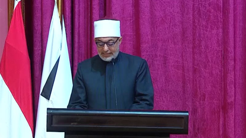  الدكتور نظير عياد مفتي الجمهورية