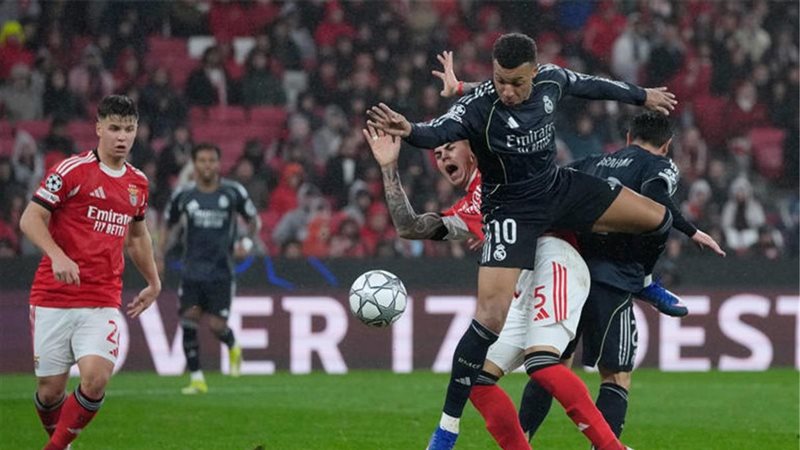ريال مدريد وبنفيكا