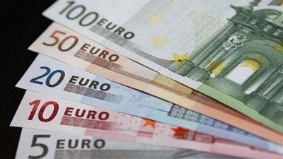 أسعار العملات اليوم في البنوك المصرية.. الدولار عند 47.64 جنيه