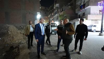 محافظ أسيوط يقود جولة مفاجئة بحي غرب ويطلق حملة مكبرة لرفع المخلفات
