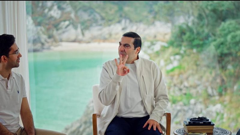 الداعية الإسلامي عمرو خالد 