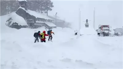  انتشال جثث 9 متزلجين قضوا في انهيار جليدي بكاليفورنيا