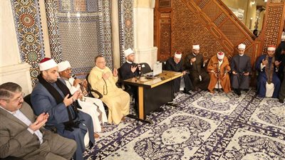 إطلاق ملتقى الفكر الإسلامي الدولي من مسجد الإمام الحسين 