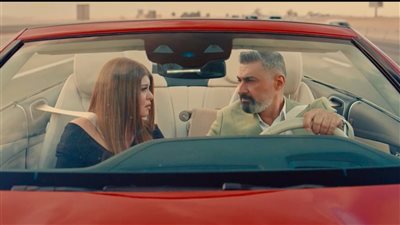 يمنى طولان تسرق الأضواء في 