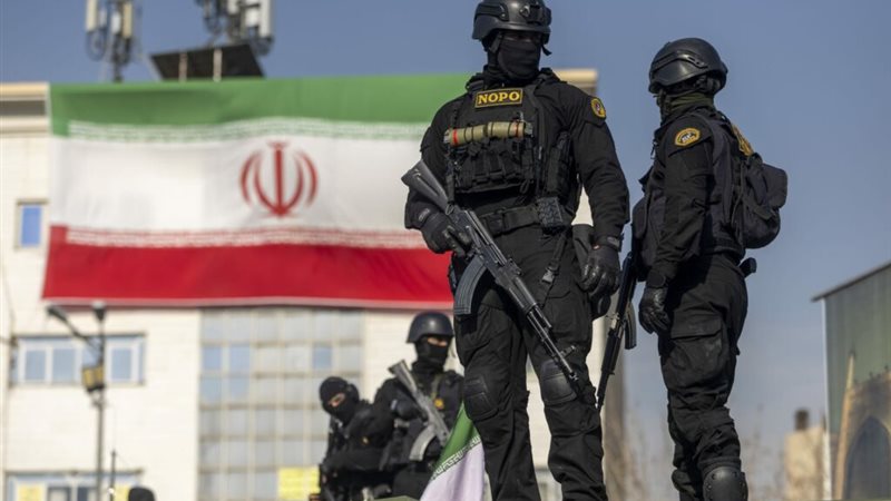 إيران