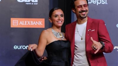 كل سنة وأنت طيب بنتوتي، علا رشدي تحتفل بعيد ميلاد زوجها أحمد داود
