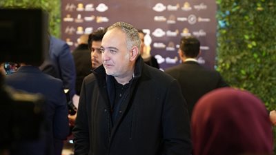 محمد حفظي يكشف سبب تغيير اسم فيلم منى زكي الجديد