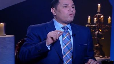 عبدالناصر زيدان يتهم رئيس اتحاد الكرة بتهديده بسبب انتقاداته للمنتخب